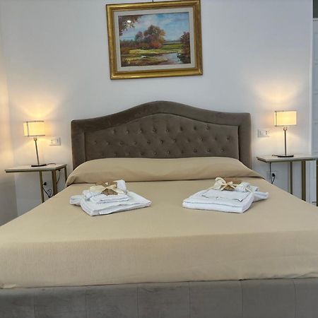 Tina'S Room Santa Maria di Castellabate Exterior photo