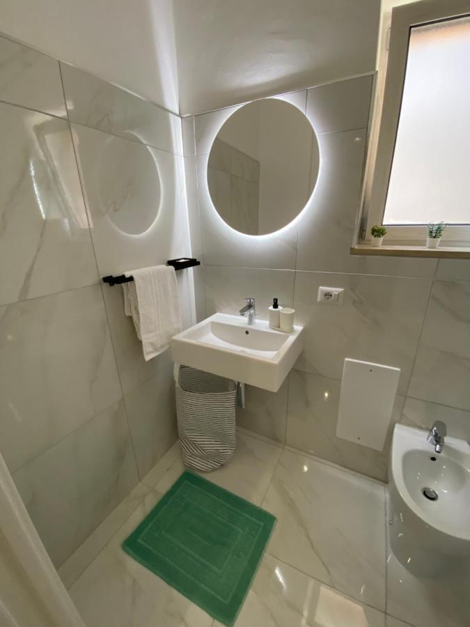 Tina'S Room Santa Maria di Castellabate Exterior photo
